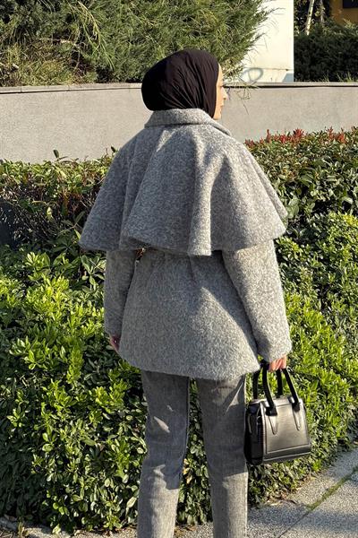 Bağlama Detaylı Pelerinli Kaban Gri