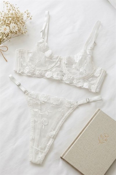 Nakışlı Dantelli İp Askılı Sütyen Takım Beyaz