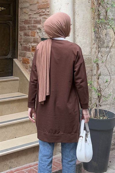 İki iplikli Arma Detaylı Sweat Tunik Acı Kahverengi