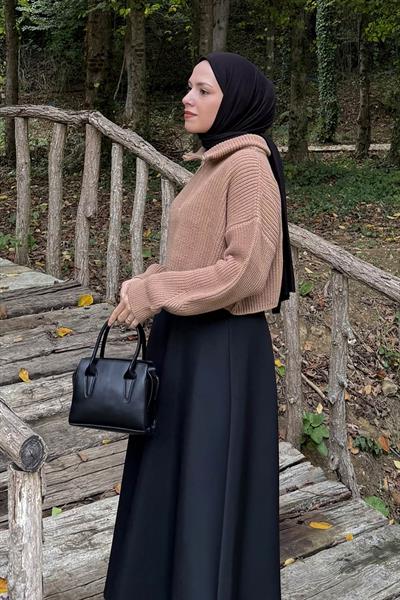 Yaka Fermuarlı Crop Triko Kazak Camel