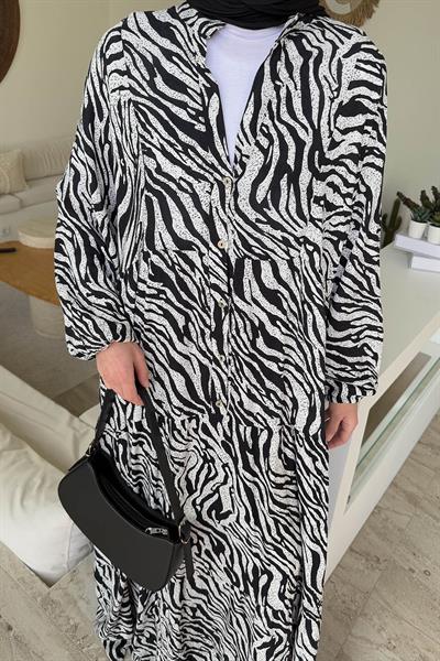 Yarasa Kol Baskılı Zebra Desen Tesettür Elbise Siyah