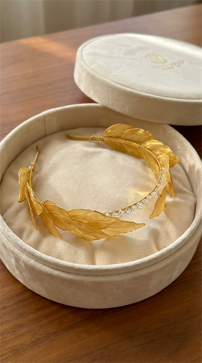 Helenika Model Gold Tasarım Saç Aksesuarı