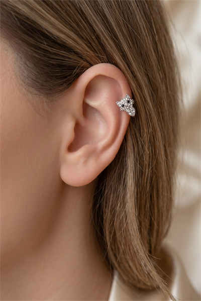 Kedi Figürlü Gümüş Renk Halka Piercing Tragus Helix Kıkırdak Lob Küpesi Tek Adet