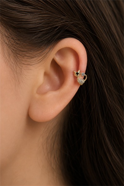 Kedi Figürlü Halka Piercing Tragus Helix Kıkırdak Lob Küpesi Tek Adet