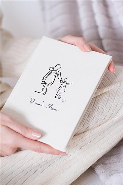 Kişiye Özel Anne- Kız Bebek Desenli Kanvas Defter 