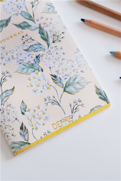 Kişiye Özel Beyaz Ortanca Çiçeği Desenli A5 Çizgili Defter