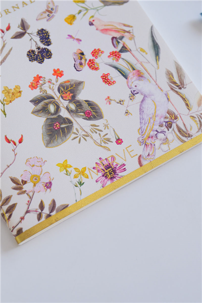 Kişiye Özel Egzotik Kuş ve Çiçek Desenli A5 Çizgili Defter