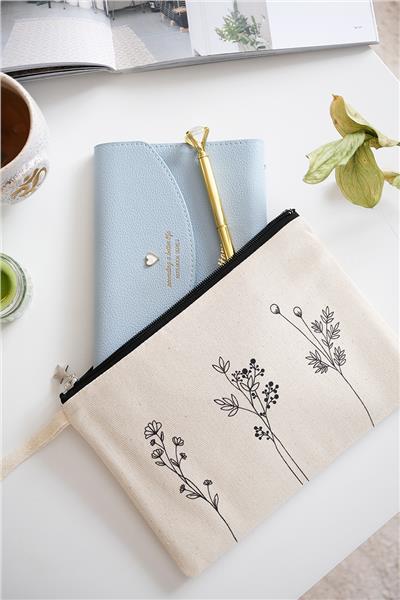 Çiçekli Ham Renk Clutch Çanta