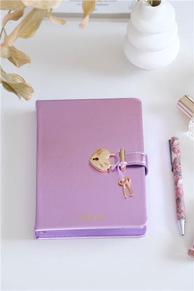 Kişiye Özel Lila Kalp Kilitli Defter