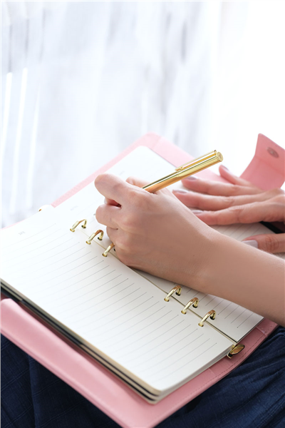 Kişiye Özel Pembe Organizer Haftalık Planlayıcı Tarihsiz Defter 