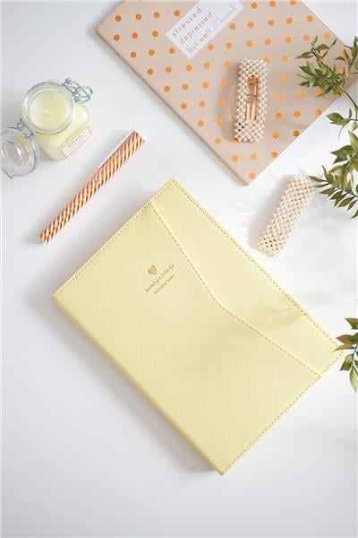 Kişiye Özel Sarı Deri Geçme Kapaklı Defter