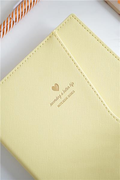 Kişiye Özel Sarı Deri Geçme Kapaklı Defter
