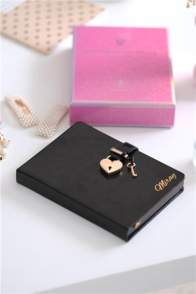 Kişiye Özel Siyah Kalp Kilitli Defter