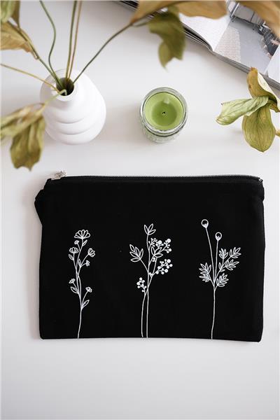 Çiçekli Siyah Renk Clutch Çanta