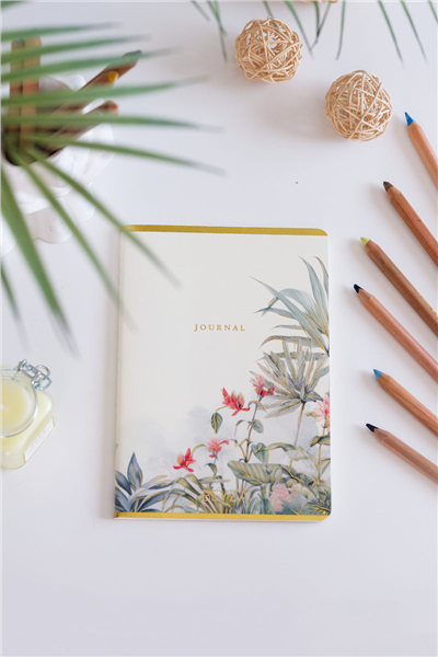 Kişiye Özel Tropikal Yaprak ve Çiçek Desenli A5 Çizgili Defter