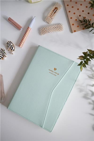 Kişiye Özel Yeşil Deri Geçme Kapaklı Defter