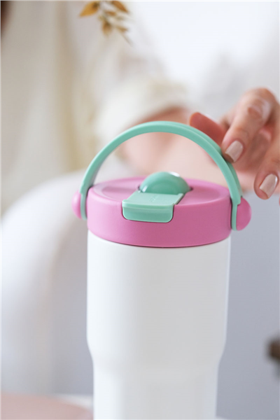 Pembe Kişiye Özel 680 Ml Kulplu, Pipetli ve Çay Süzgeçli Termos