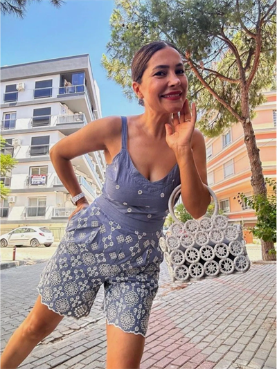 Sırttan Bağcıklı Tulum