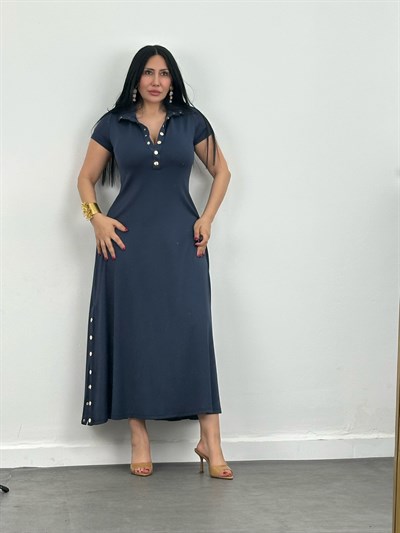 Çıt Çıt Detaylı Yırtmaçlı Maxi Elbise