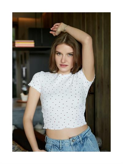 Kiraz Desenli Crop Body