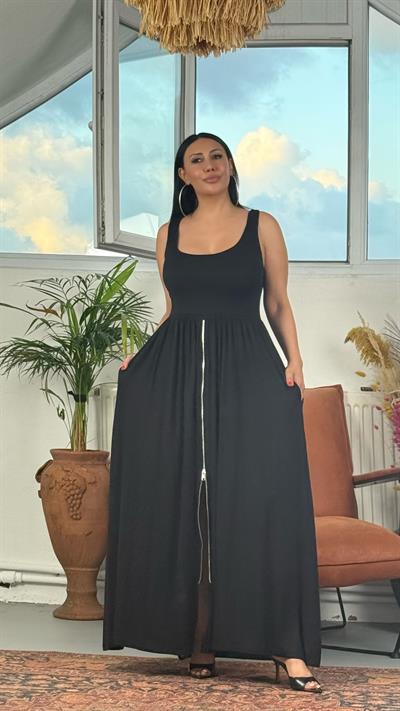 Siyah Fermuarlı Giy-Çık Elbise