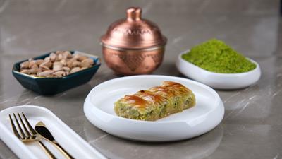 Fıstıklı Kıvrım Baklava