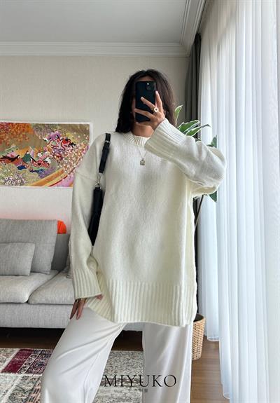 Airi Oversize Vintage Kazak Beyaz