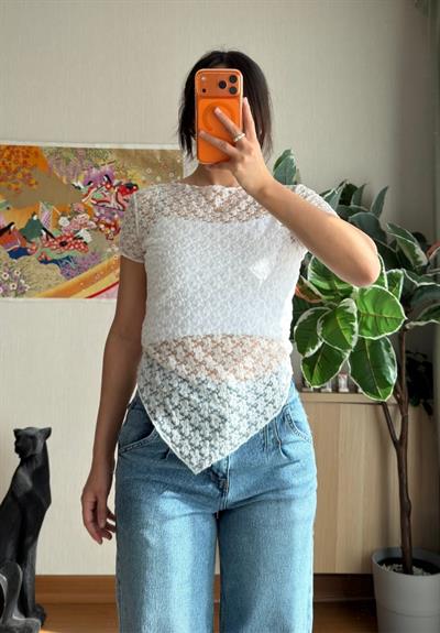 Asimetrik Dantel T-Shirt Beyaz