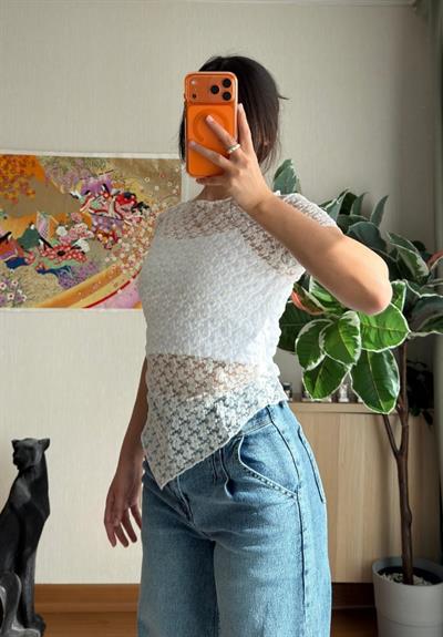 Asimetrik Dantel T-Shirt Beyaz