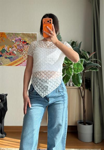 Asimetrik Dantel T-Shirt Beyaz