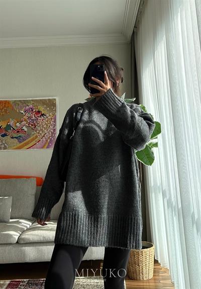 Airi Oversize Vintage Kazak Füme