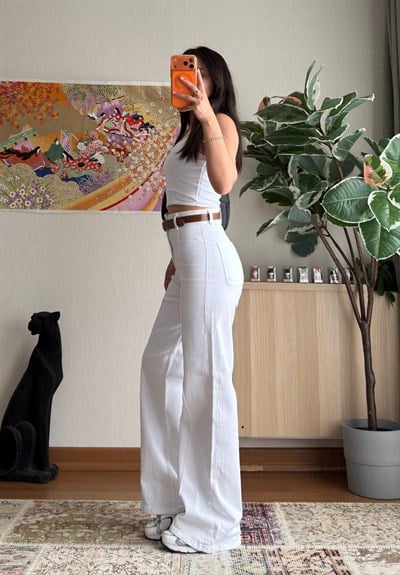 Chia Çımalı Kemerli Jean Beyaz