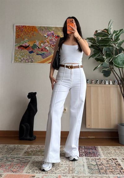 Chia Çımalı Kemerli Jean Beyaz