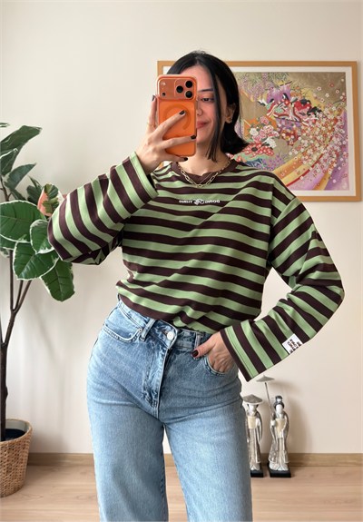 Çizgili Kol Etiketli Bisiklet Yaka Sweatshirt Yeşil