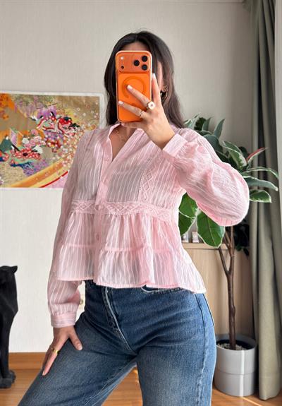 Eri Dantel Detaylı Bluz Pembe