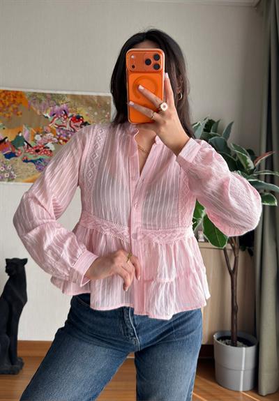Eri Dantel Detaylı Bluz Pembe