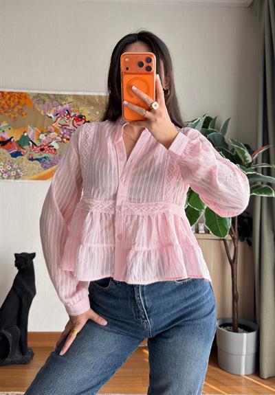 Eri Dantel Detaylı Bluz Pembe