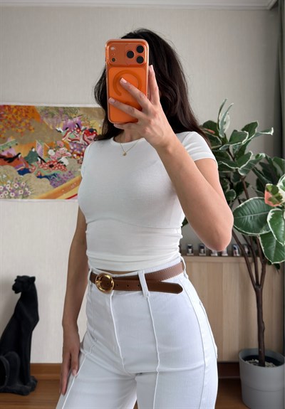 Geniş Bisiklet Yaka Crop T-Shirt Ekru