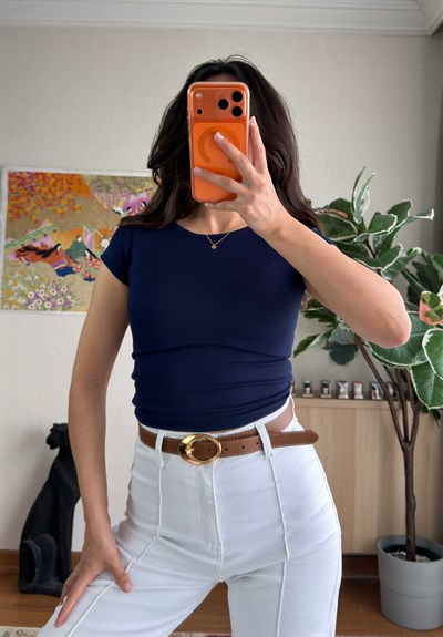 Geniş Bisiklet Yaka Crop T-Shirt Lacivert