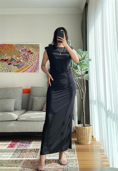 Jiryu Vatkalı Büzgülü Elbise Siyah