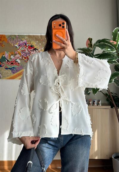 Kiku Püsküllü Bağlamalı Kimono Beyaz