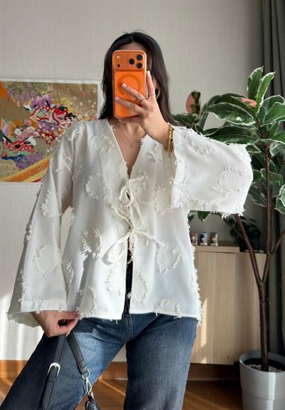 Kiku Püsküllü Bağlamalı Kimono Beyaz