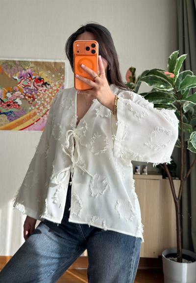 Kiku Püsküllü Bağlamalı Kimono Beyaz
