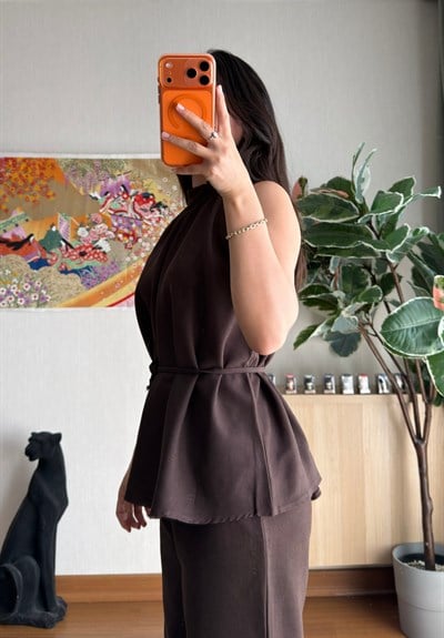 Kolsuz Büzgü Detaylı Keten Takım Kahve