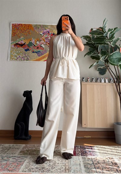 Kolsuz Büzgü Detaylı Keten Takım Natural