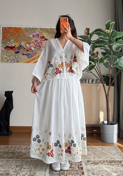 Kougi Renkli İşlemeli Takım 