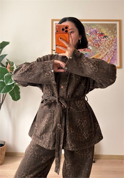 Leopar Desenli Kuşaklı Gabardin Ceket