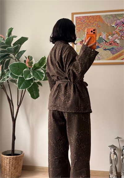 Leopar Desenli Kuşaklı Gabardin Ceket