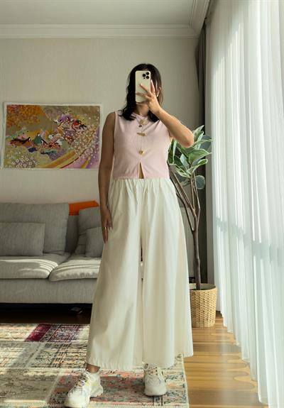 Mieko Broş Detay Kolsuz Bluz Pembe