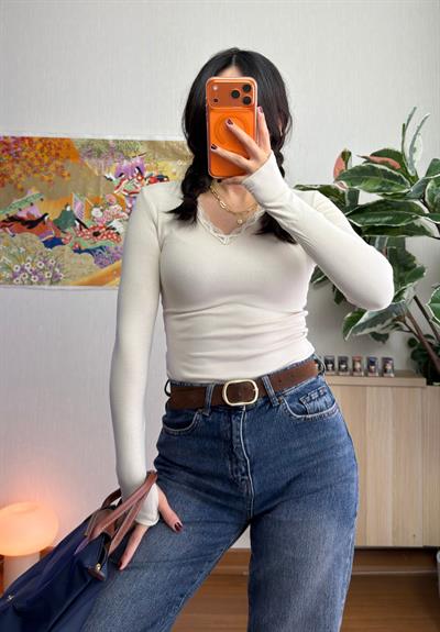 Nagina Dantel V Yaka Body Bej